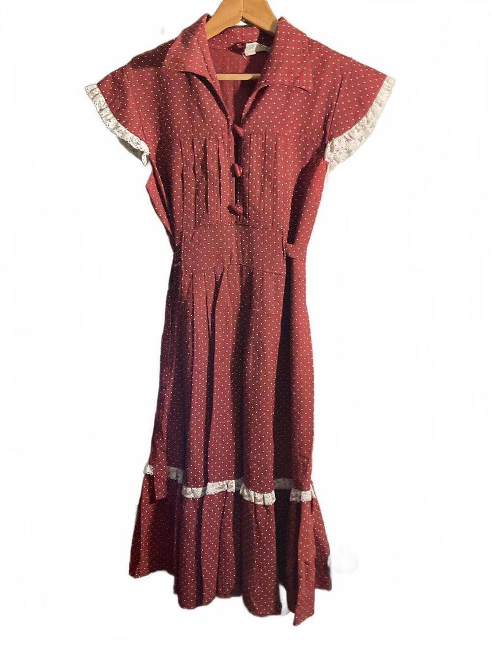 Vintage Leo Red Polka Dot Cottage Core Dress with White Lace Trim Medium